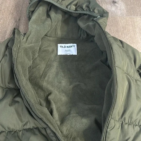 Old Navy one piece puffer jacket/ hoodie - Picture 3 of 5